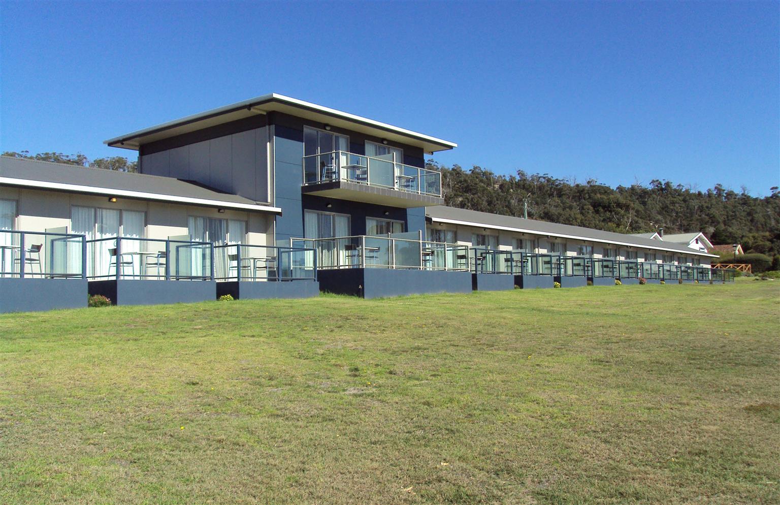 Beachfront Bicheno Motel Exterior foto