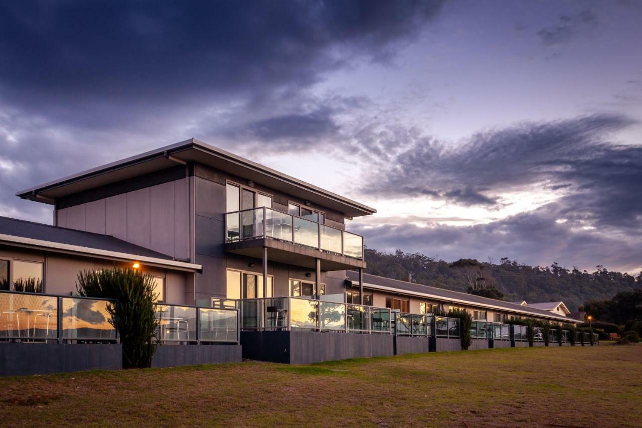 Beachfront Bicheno Motel Exterior foto